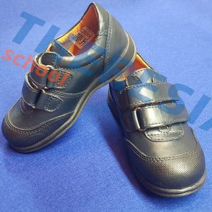 Zapato colegial marino con punta reforzada y velcro